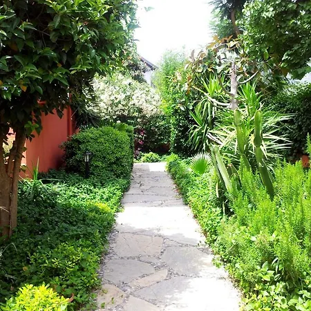 Yonca Hotel