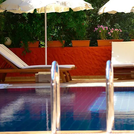 Hotel Yonca 4*