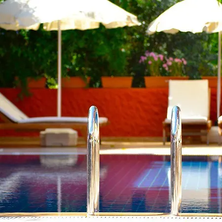 Hotel Yonca 4*